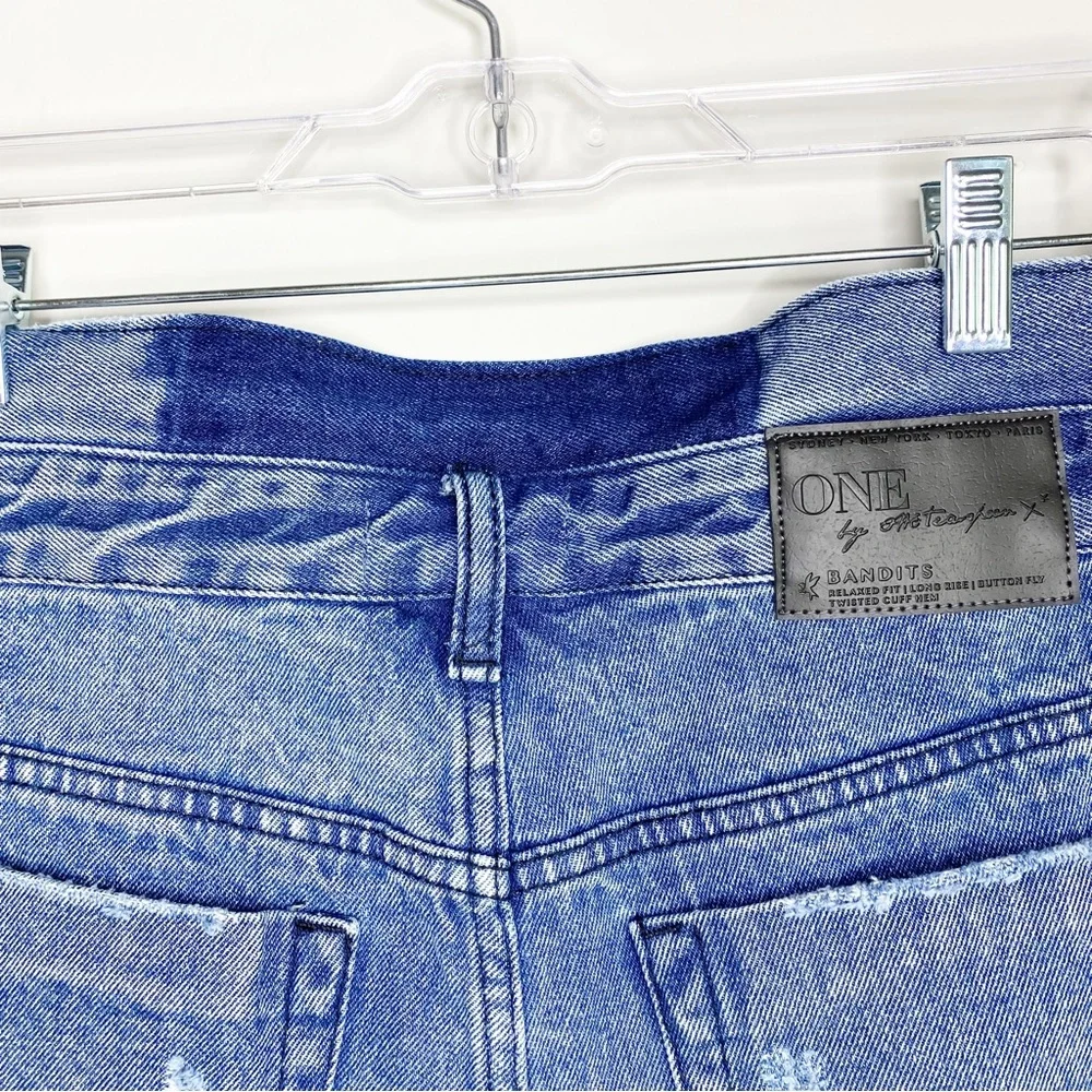 One Teaspoon Bandits Relaxed Fit Button Fly Twisted Hem Denim Shorts Size 28